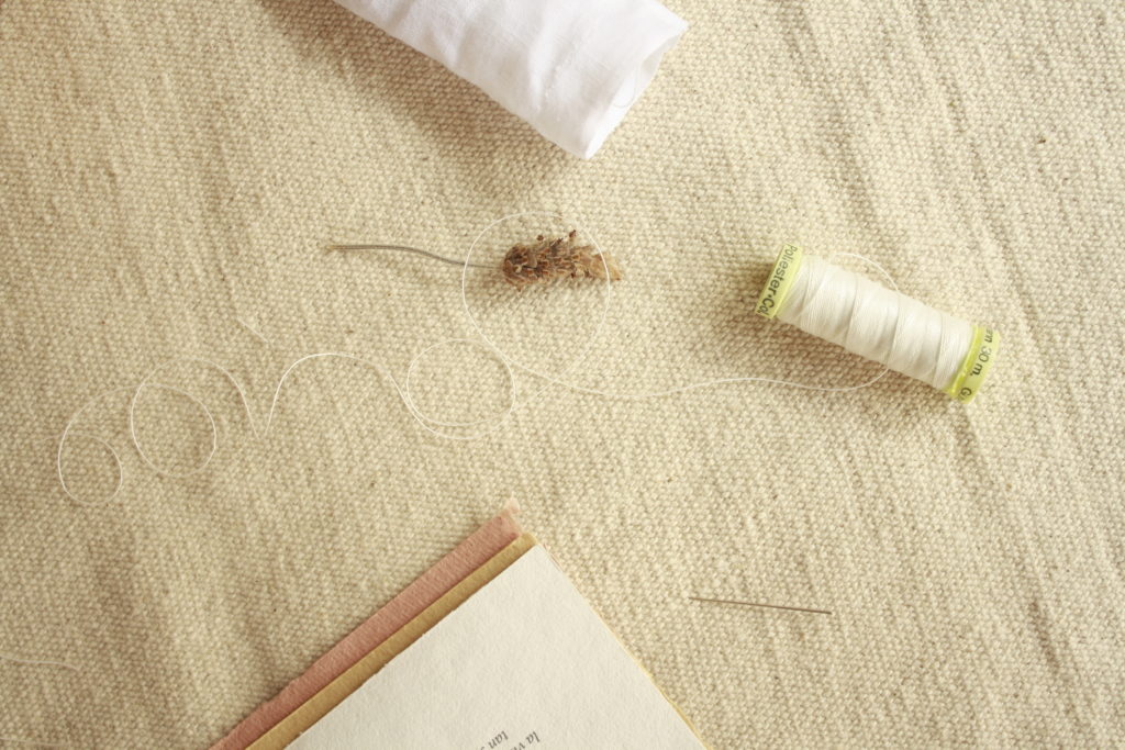 packaging-papel-cosido-joyas-artesanal