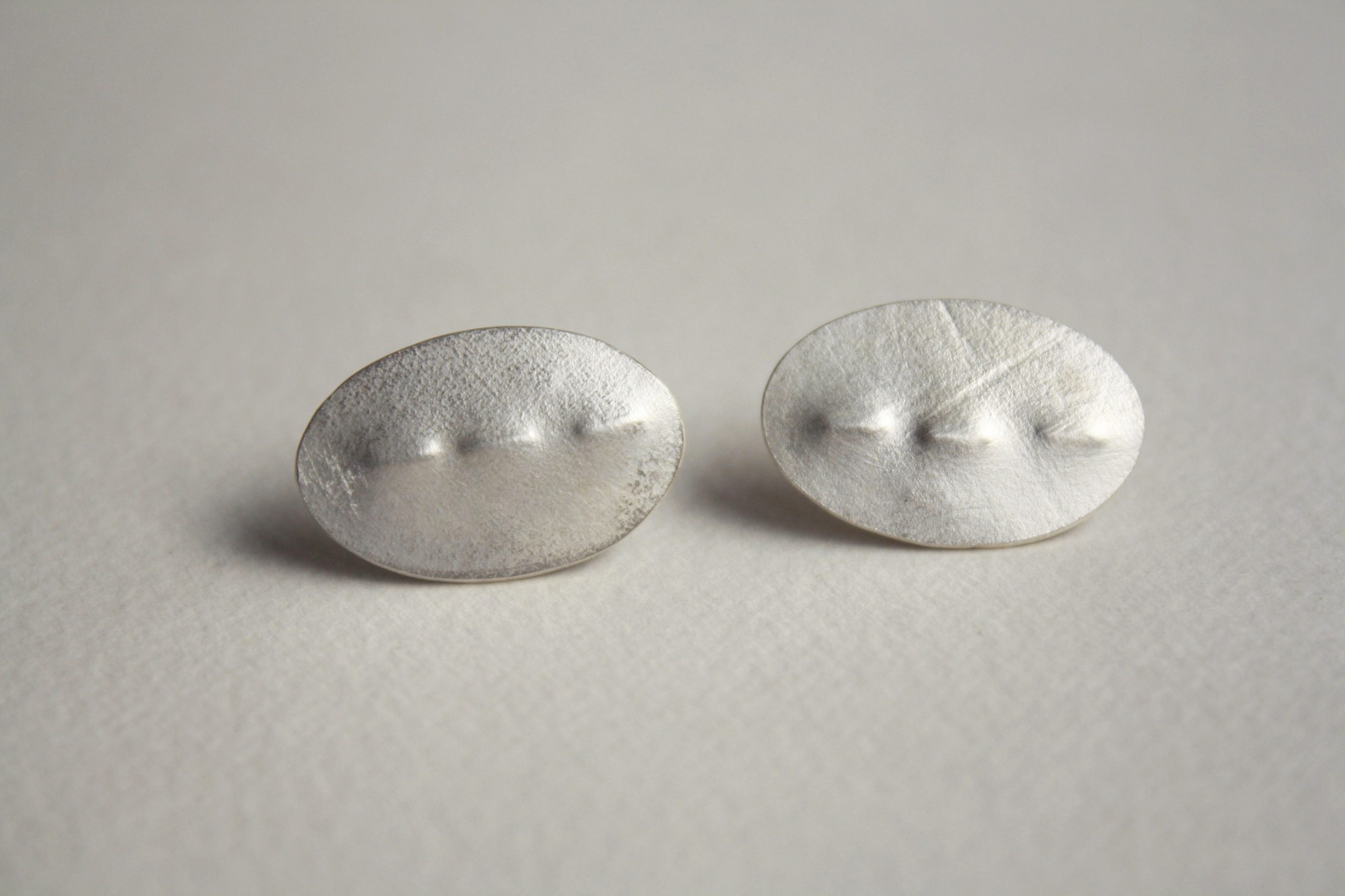 PENDIENTES TANIT PLATA