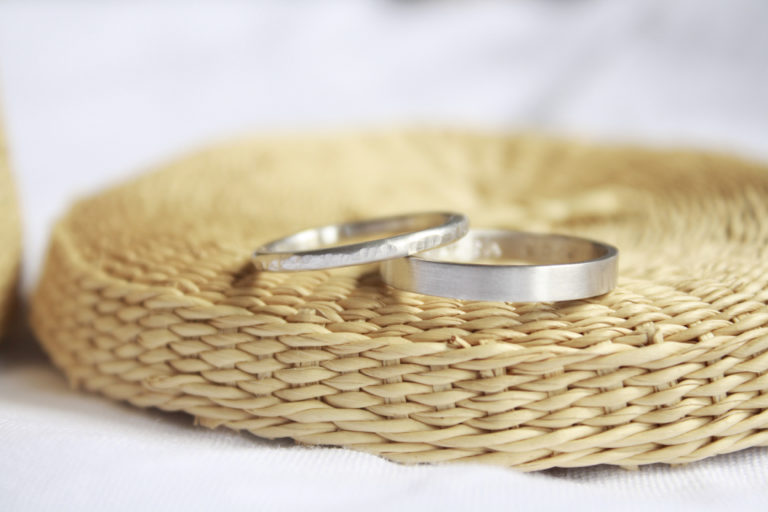 Alianzas oro blanco artesanales